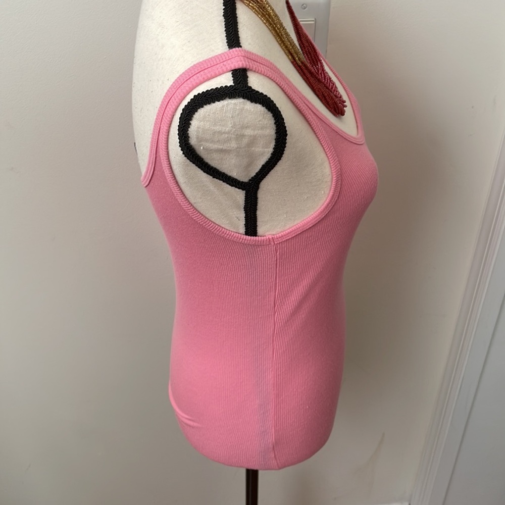 The Limited Set Of Two Ribbed Tanks - Picture 11 of 15